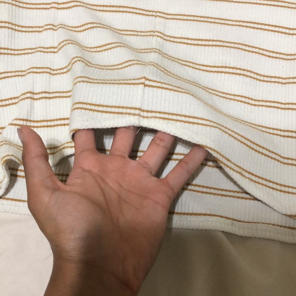 4 for $25  - Scoop Neck Crop Top - Picture 2 of 3